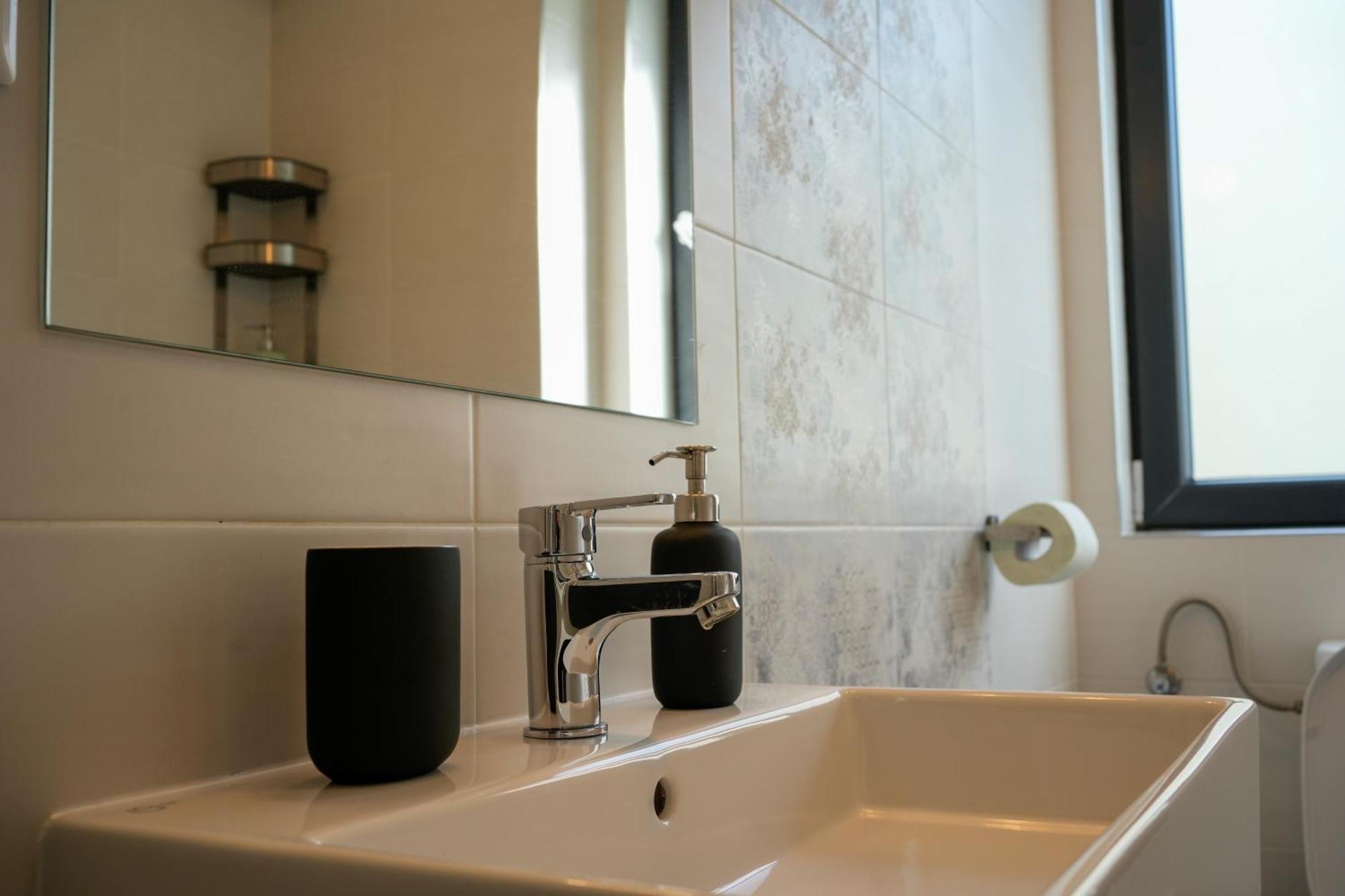 Karol Suites Bukarest Kültér fotó