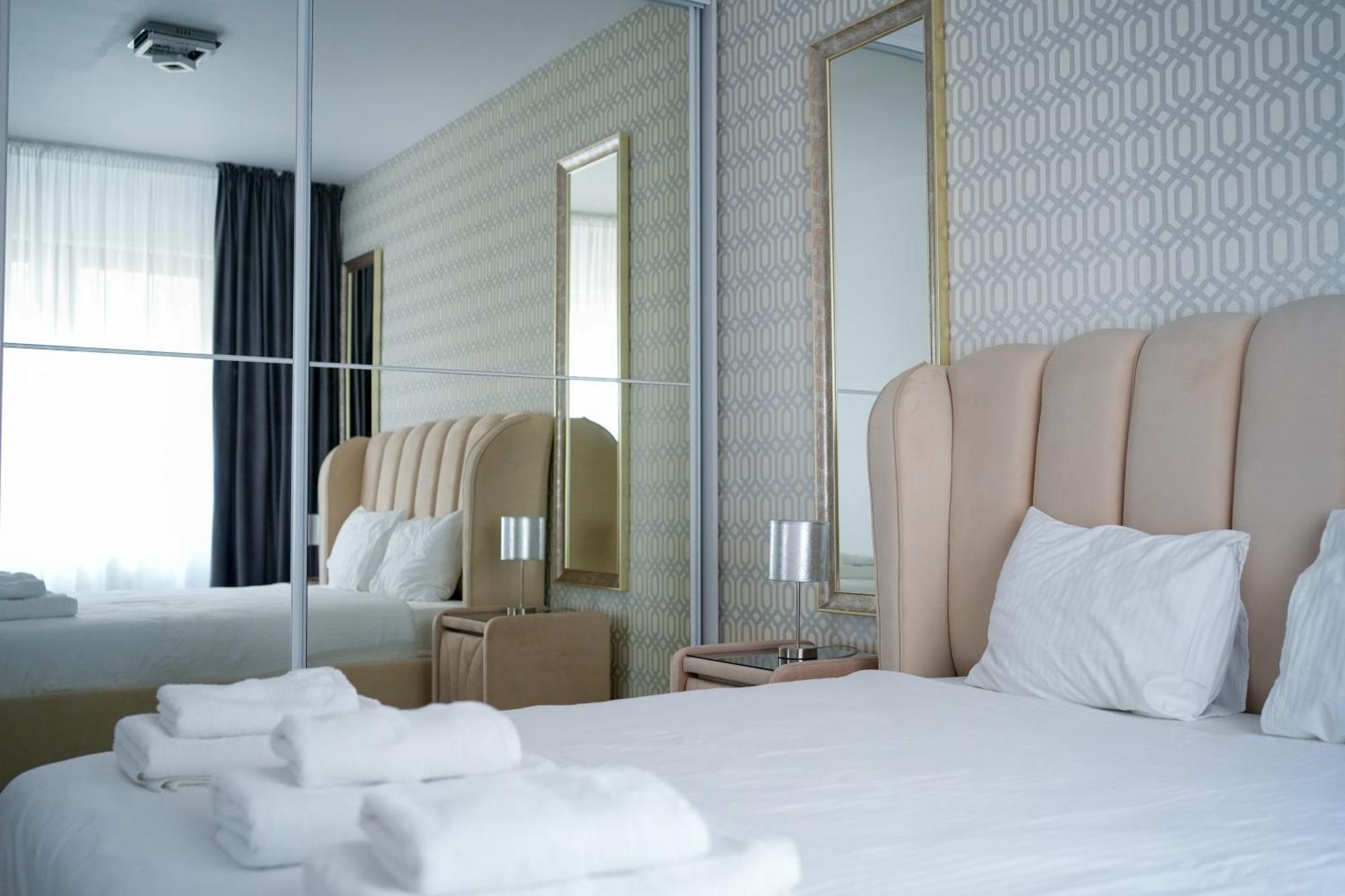 Karol Suites Bukarest Kültér fotó