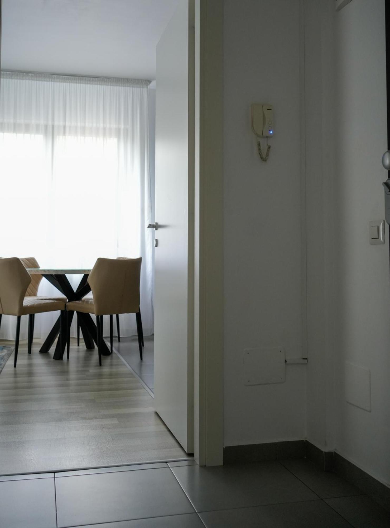 Karol Suites Bukarest Kültér fotó